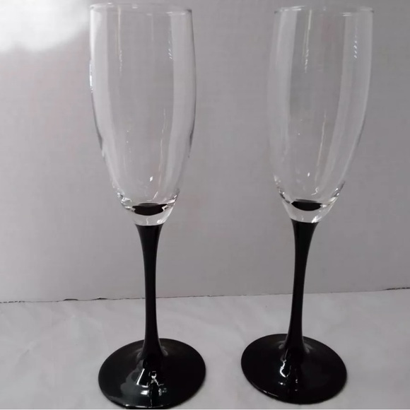 Glasses 2 Vintage LUMINARC Black Stem Champagne Flutes Wine France - Picture 2 of 4